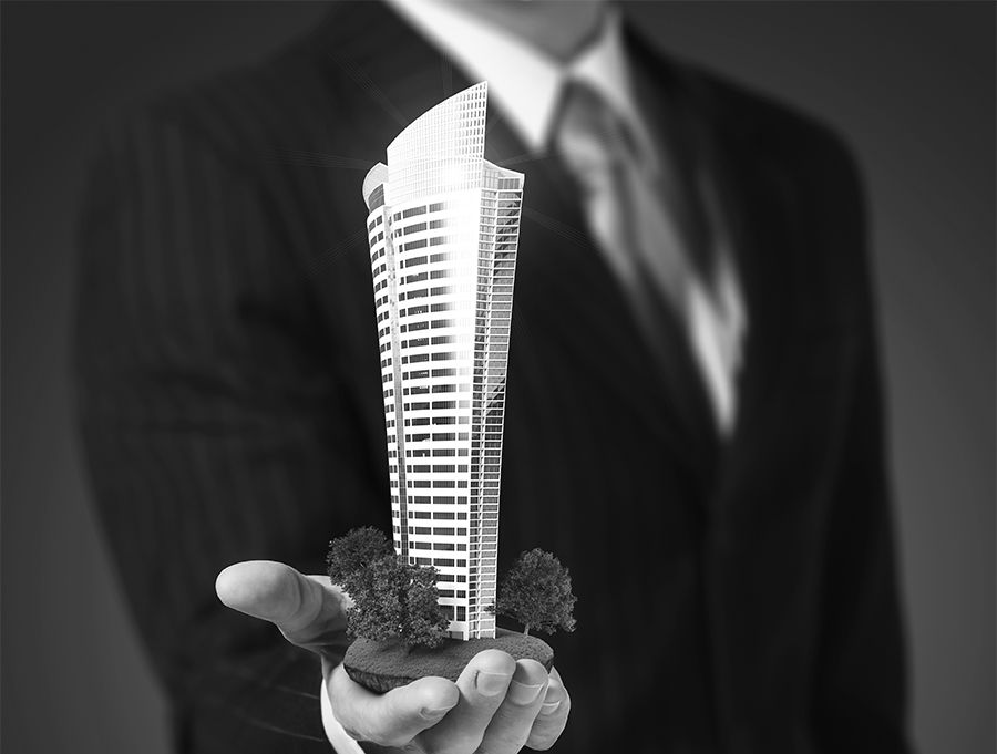 Raatz & Anchieta - O escritório Raatz & Anchieta Advocacia foi fundado, em 2014, pelo casal de advogados Igor Raatz e Natascha Anchieta, na cidade de Canoas-RS, e atende em todo o Brasil.
Na época, Igor Raatz, que havia começado a sua carreira com a advocacia artesanal, completava mais de cinco anos atuando como assessor de desembargador junto ao Tribunal de Justiça do Estado do Rio Grande do Sul; Natascha Anchieta possuía uma vasta experiência na advocacia contenciosa para grandes empresas, atividade desenvolvida desde 2007 no escritório de sua família, Anchieta e Advogados Associados, do qual era sócia. A criação do escritório de advocacia Raatz & Anchieta atendia a um desejo comum de oferecer um serviço de advocacia personalizado e altamente qualificado, com agilidade e eficiência, que refletisse o perfil dos advogados do escritório: aprofundamento teórico decorrente de uma intensa atuação acadêmica como professores em cursos de graduação, pós-graduação e extensão. No ano de 2019, o escritório recebeu um novo integrante, William Galle Dietrich, que reforçou ainda mais o modelo de advocacia do Raatz & Anchieta. 